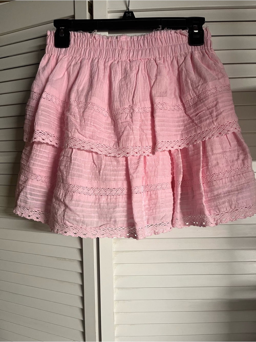 Tiered Pink Mini Skirt with Elastic Waist - Picture 4 of 8